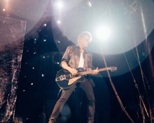 Peter Maffay Instagram - DANKE, BREMEN!
Ihr habt den Regen einfach weggerockt und uns damit gestern einen wunderschönen Abend geschenkt! Und für diejenigen, die heute erst zu uns ins Stadion kommen: Hier ein paar Bilder mit Eindrücken aus dem gestrigen Konzert, zur Einstimmung. Wir freuen uns auf Euch! Bis gleich!
#weloverocknroll 
Fotos: @yvonnegolds