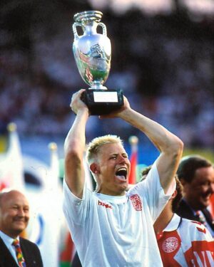 Peter Schmeichel Instagram - Unbelievable memories 🏆🇩🇰 #Euro92