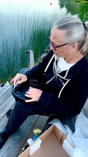 Peter Tägtgren Instagram - Guitar is signed and sent! Hope the winner will enjoy it 😉 Thank you to everyone who participated in our contest and thanks for your support of the new album. It means to us! 
See you on shows and let’s keep on rocking! 🤘🏼

#PAINband #NewAlbum #IAMPAIN #Explore