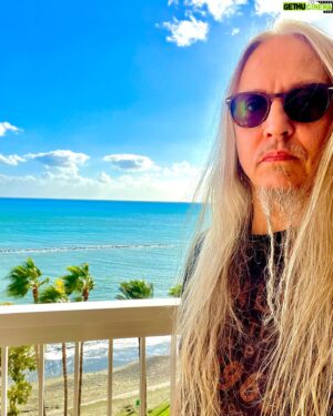 Peter Tägtgren Instagram - Hello Cyprus…
Let’s see what you got for us tonight 🤘🏻❤️
@painbandofficial 
@espguitars 
@esp_customshop @jimdunlopusa