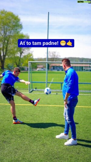 Petr Švancara Instagram - Poslední šance vyhrát komplet zájezd s ubytováním na vyprodané ⚽utkání 🇨🇿:🇵🇹 a první naše vystoupení na EURU! 
➡️ Zapoj se taky na👉 vivopasseuro24.com
Hrajeme až do 24.5. 😉😁🤙

#fotbal #soutez #vivo #vyhraj #fandi #portugalsko #zajezd #zazitek #euro2024 #cesi #zapojse