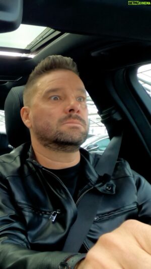 Petr Švancara Instagram - Co bys udělal/a TY? 🫵🏻🤔🤣
A
U
T
O
cast: @terezie.garb @petr.svancara
📹: @denydenzl
#AutoZAcek #AAAAUTO #Czech #CzechRepublic #Praha #Prague #Brno #Auto #Auta #Car #Cars #fotbal #spoluprace #ambasador #svancara #petrsvancara #svanci