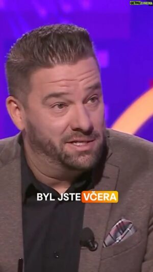 Petr Švancara Instagram - Když se daří, tak se daří! 😂 V dnešním dílu zábavného pořadu Inkognito naši hosté Švanciho pěkně potrápí. 😂 Dívejte se dnes ve 21.40 na Primě. 📺

#inkognito #ftvprima #petrsvancara #svanci #dnesvecer #primaporad #tvprima