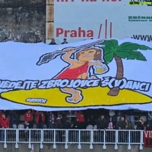 Petr Švancara Instagram - Nedejte Zbrojovce š(v)anci! Nedali... 🙈🤣 #tikitaka