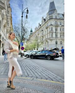 Actress Petra Vojtková HD Instagram Photos and Wallpapers April 2024