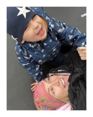 Petra Vojtková Instagram - Zdravíme lyžaře do Vavřince🤩 Užívejte👍😉🥰
#domajedoma