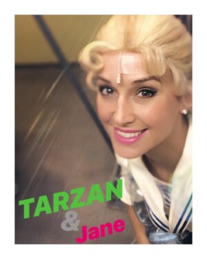 Petra Vojtková Instagram - Je to tady! Nádherný muzikál Tarzan se vrací! Co vy? Už jste ho viděli? Chystáte se? Vemte své děti, vnoučata, synovečky neteřinky a vyražte za námi za dobrodružstvím🤩🌴🤩💚

#tarzan #hybernia #musical #musicalactor #janeporter