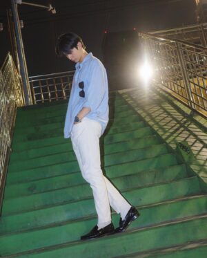 Phachara Suansri Instagram - A little white wine and deep conversations🌜