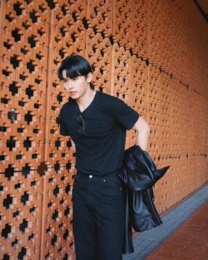 Phachara Suansri Instagram - Enjoy the moment, so hush.