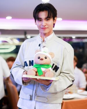 Phachara Suansri Instagram - Thank you for being on important part of my story💚🐻🍯
#Ja26thBirthdayDinnerCruise
#HoneyJa