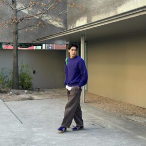 Phanuroj Chalermkijporntavee Instagram - Purple teeth lying on the floor🧠