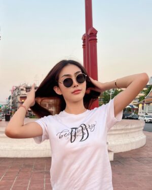 Pheeraya Phuangsombut Instagram - Going On My Way 🫶