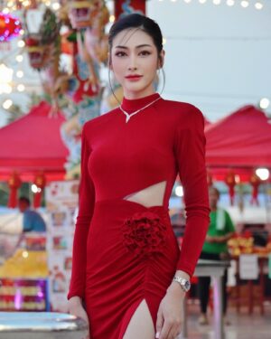 Pheeraya Phuangsombut Instagram - วันเกิดเจ้าแม่ทับทิมตาคลี
งานเจ้าแม่ทับทิม เจ้าพ่อเจ้าแม่ตาคลี ประจำปี 2567 
ขอให้ทุกคนมีความสุข สมหวัง ร่ำรวย สุขภาพแข็งแรงนะคะ 🙏🏻🤍
Dress : @slay.rentalbkk