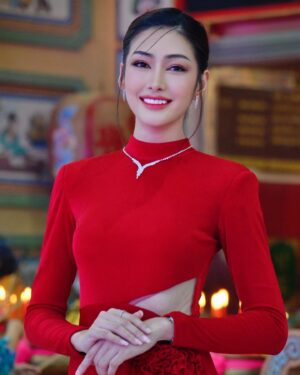 Pheeraya Phuangsombut Instagram - วันเกิดเจ้าแม่ทับทิมตาคลี
งานเจ้าแม่ทับทิม เจ้าพ่อเจ้าแม่ตาคลี ประจำปี 2567 
ขอให้ทุกคนมีความสุข สมหวัง ร่ำรวย สุขภาพแข็งแรงนะคะ 🙏🏻🤍
Dress : @slay.rentalbkk