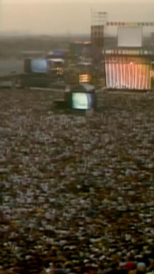 Phil Collins Instagram - Following his gig at #LiveAid London, Phil boarded a Concorde flight to NYC and, after a short helicopter trip, he took to the stage for his second Live Aid performance on the same day, this time at JFK Stadium Philadelphia 🇺🇸