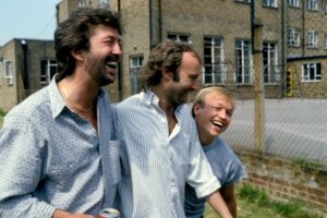 Phil Collins Instagram - Phil, @ericclapton & Mark King in 1986.

📸 Alan Davidson