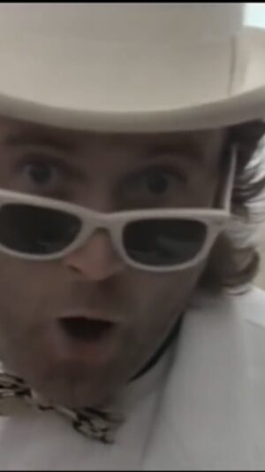 Phil Collins Instagram - Released as a single in the summer of 1985, ‘Don’t Lose My Number’ prominently features Phil’s signature gated reverb drum sound 🥁