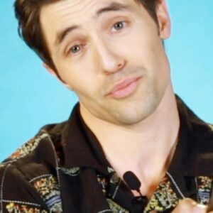 Phil Dunster Instagram - OY! In honor of the season 3 finale of “Ted Lasso” we invited the sexiest little baby Phil Dunster (@phildunster) to come and read thirst tweets. So, what’s his stance on a Roy Kent Jamie Tartt rom-com? And will he spit in your mouth? Better watch and find out at our link in bio! 👆
#TedLasso #PhilDunster #JamieTartt
📸: @shannonsoulephoto