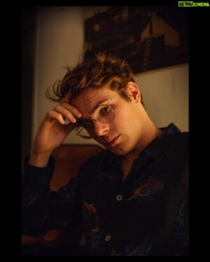 Philip Froissant Instagram - @joelistdort hat letzte Woche seine neue Leica getestet 🔥

#portrait #actor #munich