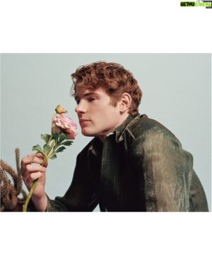 Philip Froissant Instagram - Shots from my very first modelling experience 1,5 (😱) years ago. I was super lucky that @alissakayserdesign was looking for somebody to jump in at short notice (thx to Corona 😛) and somehow she found me. It was great fun! 

Check out her page to see more of her beautiful work (there is also a concept-video from this collection to see)! 

fashion: @alissakayserdesign / @alissakayser 
photography: @emelimel