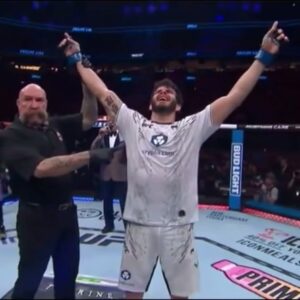 Philipe Lins Instagram - Who’s next?! / Quem será a próxima vítima?! 💀🎥🎞️

#mma #ufc #teamlins #monstro #highlights #whosnext 
#keepgoing #nevergiveup