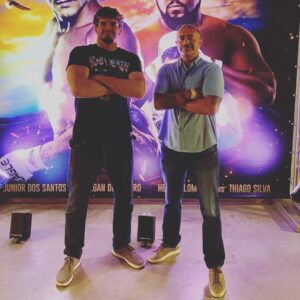 Philipe Lins Instagram - Some people pass through our lives and leave a legacy … thank you my brother for everything!!!

Algumas pessoas passam por nossas vidas e deixam um legado …

#mma #ufc #teamlins #att #kimura #keepgoing #nevergiveup