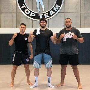 Philipe Lins Instagram - On the mission // Na missão 💪💀🙏🏆
#ufc #mma #teamlins #att #keepgoing #nevergiveup