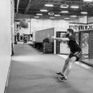 Philipe Lins Instagram - O futuro sempre está começando agora, é o hoje que vai definir o seu amanhã! Boa semana a todos // The future is always starting now, it is today that will define your tomorrow! Good week to everyone 💯🚀🙏
#mma #ufc #att #teamlins #keepgoing #nevergiveup