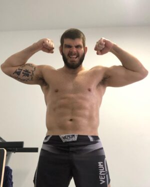 Philipe Lins Instagram - Are you ready for the ‘’monstro’’ return?! Soon!!! 🇺🇸 Está pronto para o retorno do ‘’monstro’’?! Em breve!!! Fiquem ligados 🔥 #mma #ufc #teamlins #itistime #return #keepgoing #nevergiveup #believe #faith #warrior #boxing #boxe #jiujitsu #boxeo #kickboxing