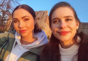 Philippa Coulthard Instagram - Happy birthday @jessicagreen 🥳✨ Can’t wait for more adventures around Europe, and I know you’re excited for all the art galleries and museums I will drag you into along the way 💕