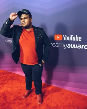 Phillipe Loures Instagram - Que felicidade... parabens @camilaloures que reconhecimento pelo seu esforço diario, valeu @streamys