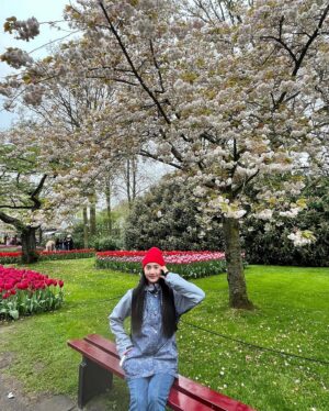 Phunthida Phairuangkij Instagram - คุณพี่อยู่จังหวัดอะไรคะ !?! 🌷🌷🌷