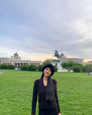 Phunthida Phairuangkij Instagram - 💂‍♀️😊