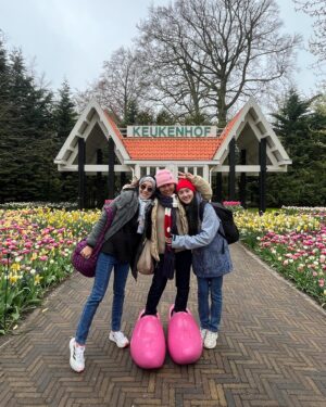 Phunthida Phairuangkij Instagram - ยินดีด้วยคุณได้ลูกสาววว 🧚🏻‍♀️🧚