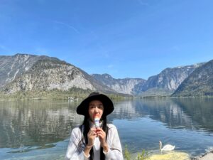 Phunthida Phairuangkij Instagram - Stunning 🤩 🦢⛰🍦