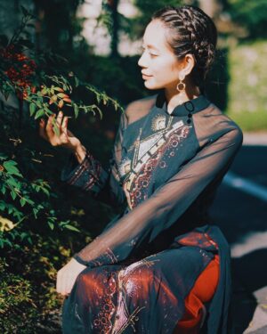 Phương Chị Instagram - *Web*

この度
⁡
／
私のファンコミュニティ「eter∞nity」が
2021年12月1日(水) 19:00〜open致しました！！！
＼
⁡
限定オフショットや限定ムービー、本人登場のグループチャット、ライブ配信等々をお届け致します。
⁡
期間限定入会特典もプレゼント中…☆
⁡
チーファミの輪が広がりますように…
⁡
皆様の御入会、お待ちしております♪
⁡
Fonchi official HP⑅◡̈*
https://fonchi-official.com
⁡
Fonchi Official HP⑅◡̈*
fonchi-official.com