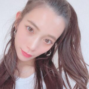 Phương Chị Instagram - 最近ポッカポカになってきて嬉しいですねん。
.
でも、花粉がヤバすぎて、もう目と鼻取って洗いたい。笑
.
皆は花粉大丈夫😢？