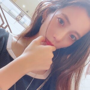 Phương Chị Instagram - 今日はお家でまったりしながらVlog撮影しました。
(そのうちYouTubeにupされると思うので、お楽しみに:-))
いよいよ関東と梅雨入り。
皆様、体調に気を付けて下さいね。
⁡
Today I took a Vlog shot while relaxing at home.
(I think it will be uploaded to YouTube soon, so please look forward to it :-))
It's finally Kanto and the rainy season.
Everyone, please be careful about your physical condition.
⁡
Hôm nay mình quay Vlog khi đang thư giãn tại nhà.
(Tôi nghĩ nó sẽ sớm được tải lên YouTube, vì vậy hãy chờ đợi nó :-))
Cuối cùng cũng là Kanto và mùa mưa.
Xin mọi người hãy cẩn thận về tình trạng thể chất của mình.