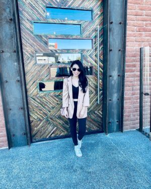 Phuong Kubacki Instagram - One more month to go in 2021! Have you reached all your goals for the year?? What else do u want to accomplish??