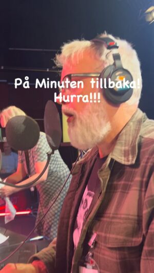 Pia Johansson Instagram - Glädjefest! @sverigesradiop1 #påminuten @ericstern #mariegöransson @olofwretling @hansrosenfeldtofficial #radiopubliken
