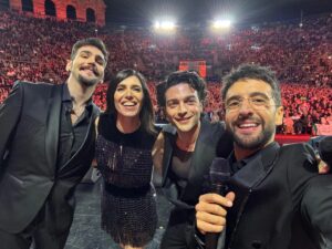 Piero Barone Instagram - @giorgiaofficial con noi a #TuttiPerUno ✨