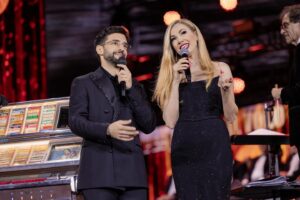 Piero Barone Instagram - Grazie per aver seguito ieri sera la seconda puntata di Tutti Per Uno dall’arena di Verona. Ci vediamo martedì prossimo per la terza serata! 
#TuttiPerUno