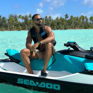 Pierre Abena Instagram - If there is adrenaline involved, sign me up! 🌊 @tahititourisme  organized some spectacular activities for my visit to Bora Bora, including a high speed jet ski excursion and diving with sharks and manta rays 🦈🤿 I’ve done jet-ski before, but these waters and surroundings made it so special! #LoveTahiti #theislandsoftahiti