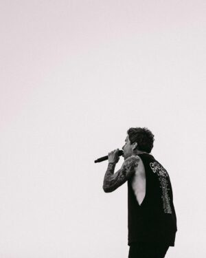 Pierre Bouvier Instagram - Name 5 songs that a Simple Plan set list should ALWAYS include. 
📸 @shotbywozniak
