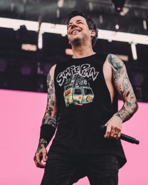 Pierre Bouvier Instagram - Name 5 songs that a Simple Plan set list should ALWAYS include. 
📸 @shotbywozniak