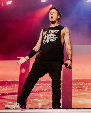 Pierre Bouvier Instagram - We are in Colombia!!! It’s been so long since we’ve been in this beautiful country!  We have missed you and can’t wait to play for you tomorrow!!! Let’s goooooo!! 🇨🇴🇨🇴🇨🇴
📸 @annaleemedia