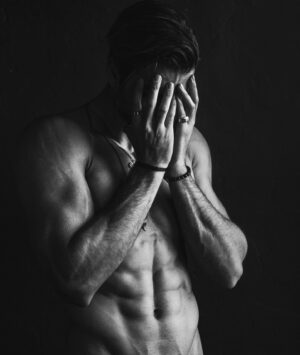 Pierson Fodé Instagram - When I see someone out that I don’t actually want to talk to

@aldavidimage 

-

#model #actor #shirtless #gym #abs #actor #film #tv #body #motivation #pierson