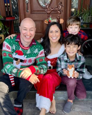 Pilar Holland Instagram - Wishing you the happiest of holidays to you and yours!! ☃️