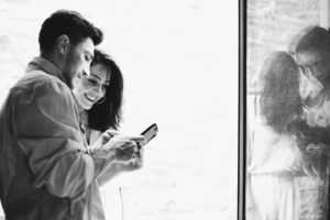 Pınar Gülkapan Instagram - Sevgili 🖤 @illhansen 
#iyikidoğdun #happybirthday Photo by @aytacyamac.com.tr