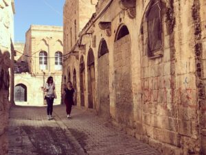 Pınar Gülkapan Instagram - Mardin! 🧡

#mezopotamya #toprakları #mardin 
#photographer @mdn.yldrmmmm